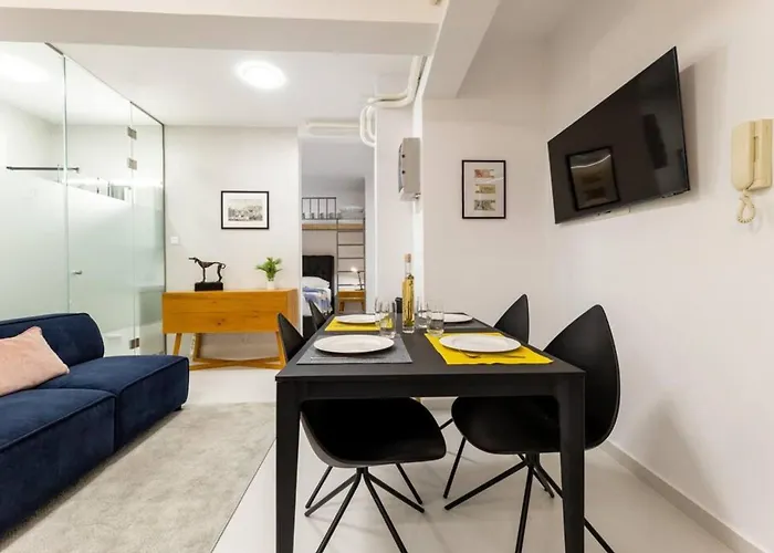 Backyard Modern House Nea Smyrni